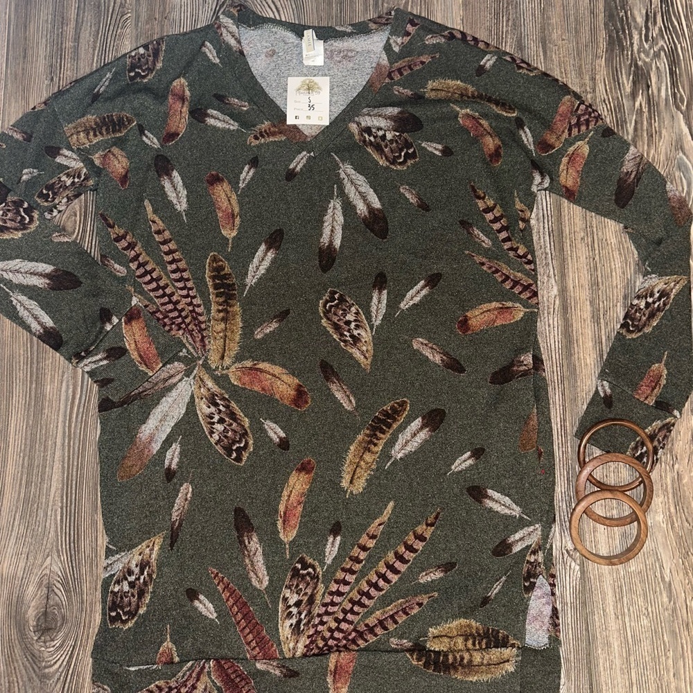 Bellamie Olive Feather Print V-Neck Sweater Dress Pockets Fall Boots Autumn
